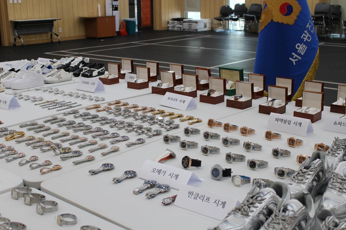 본문 이미지 - 경찰이 압수한 가짜 명품 시계, 운동화.(서울 광진경찰서 제공) 