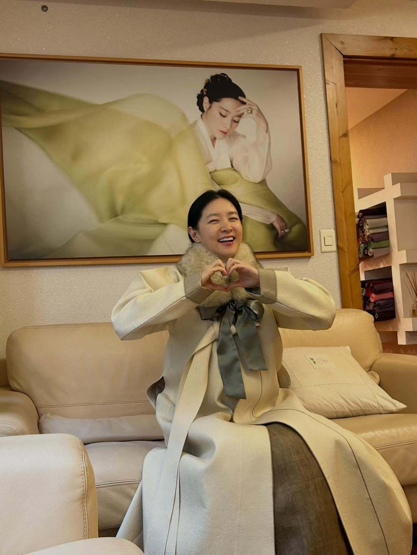 본문 이미지 - 사진=이영애 인스타그램 갈무리