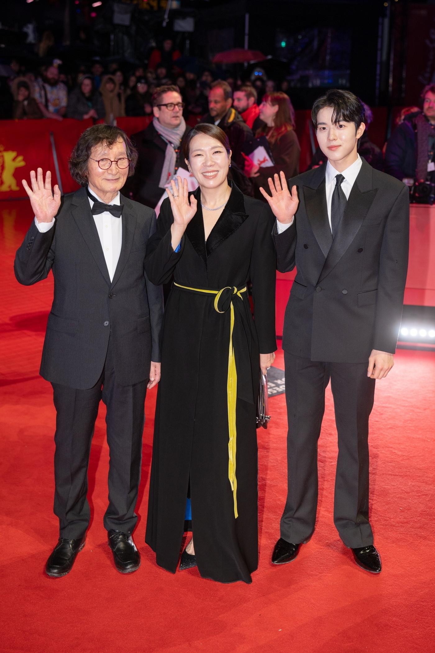 본문 이미지 - 정지영 감독, 염혜란, 신우빈(왼쪽부터)