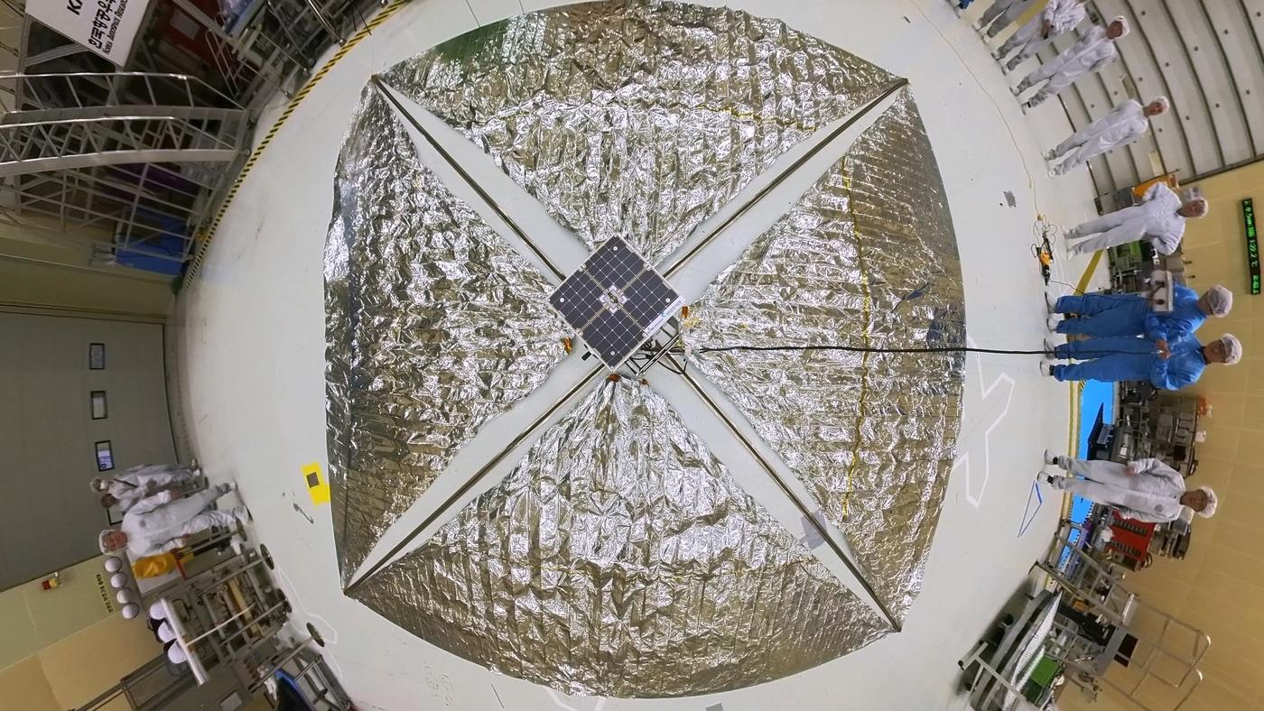 본문 이미지 - 항우연이 개발한 우주쓰레기 제거 궤도이탈 장치.(한국항공우주연구원 제공)