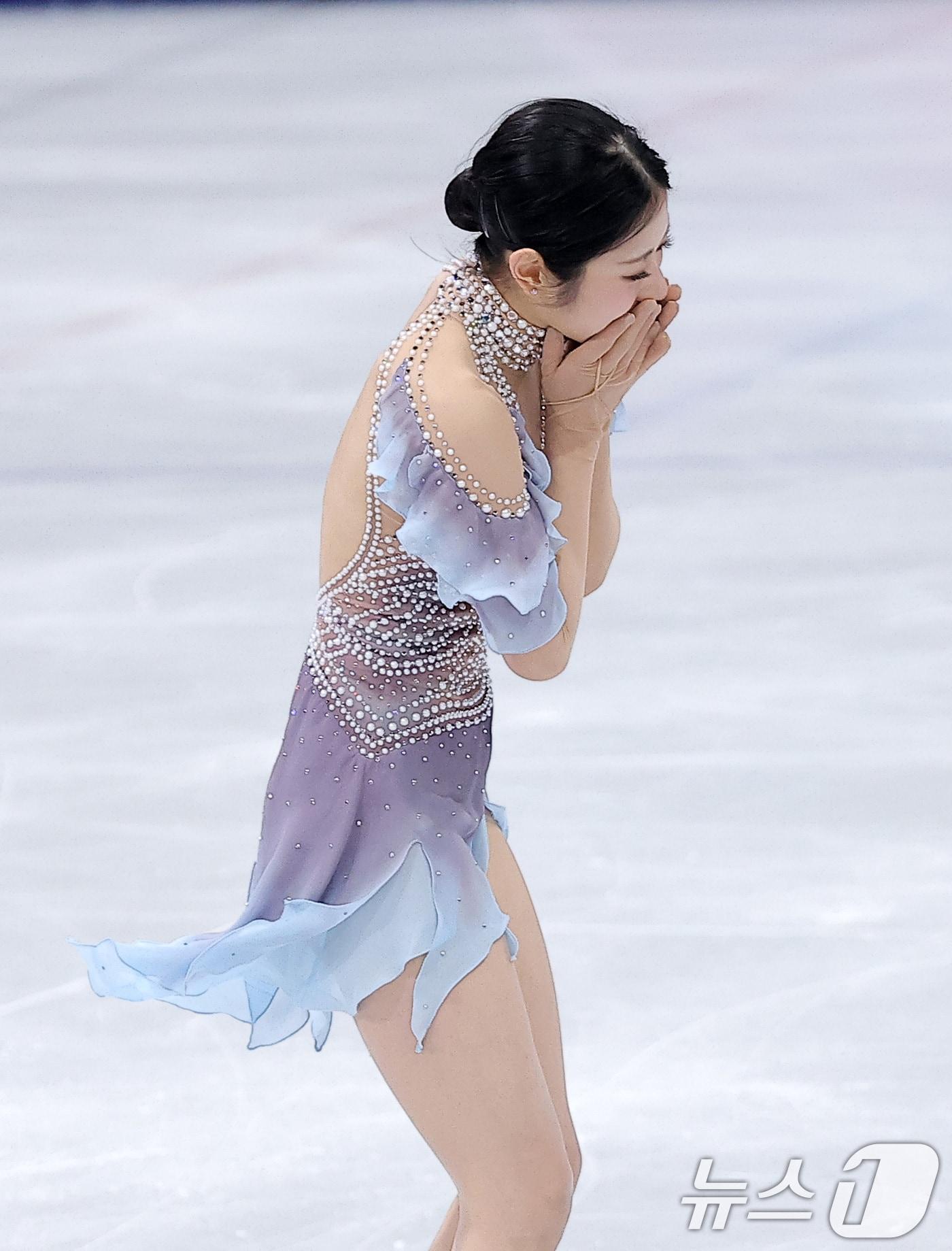 본문 이미지 - 피겨 이해인이 17일(현지시간) 이탈리아 밀라노 아이스스케이팅 아레나에서 열린 2026 밀라노·코르티나담페초 동계올림픽 피겨 스케이팅 여자 싱글 쇼트 프로그램에서 연기를 마친 후 기뻐하고 있다. 2026.2.18 ⓒ 뉴스1 김성진 기자
