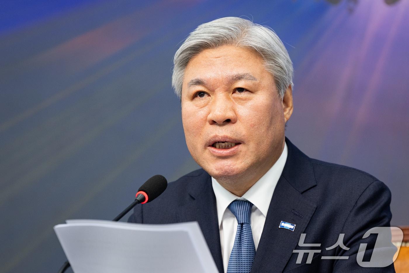 본문 이미지 - 서왕진 조국혁신당 원내대표.  2026.2.18 ⓒ 뉴스1 유승관 기자
