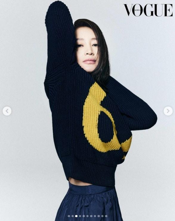 본문 이미지 - 김혜수 보그 화보/사진 출처=김혜수 인스타그램