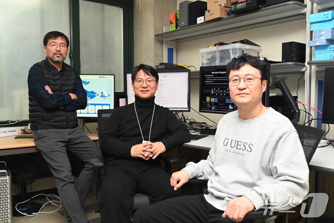 본문 이미지 - 지능형 서비스 프로그래머블 모바일 코어 네트워크 기술을 개발한 ETRI 연구진(ETRI 제공) /뉴스1