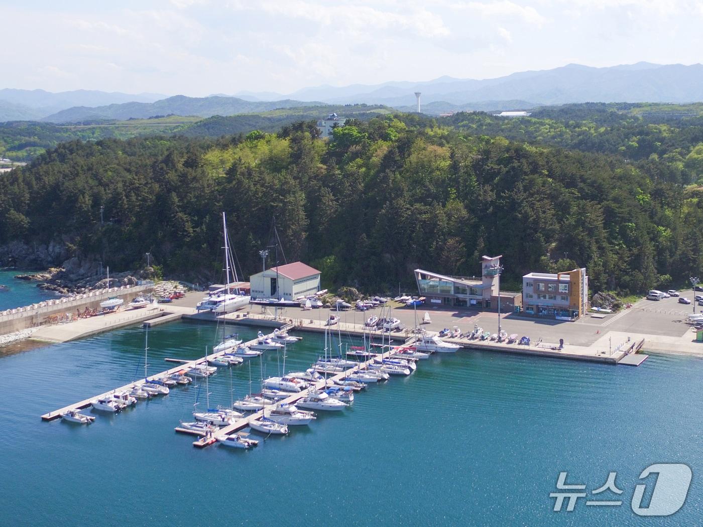 본문 이미지 - 강원 양양 수산항 마리나 전경.(양양군 제공, 재판매 및 DB 금지) 2026.2.19/뉴스1