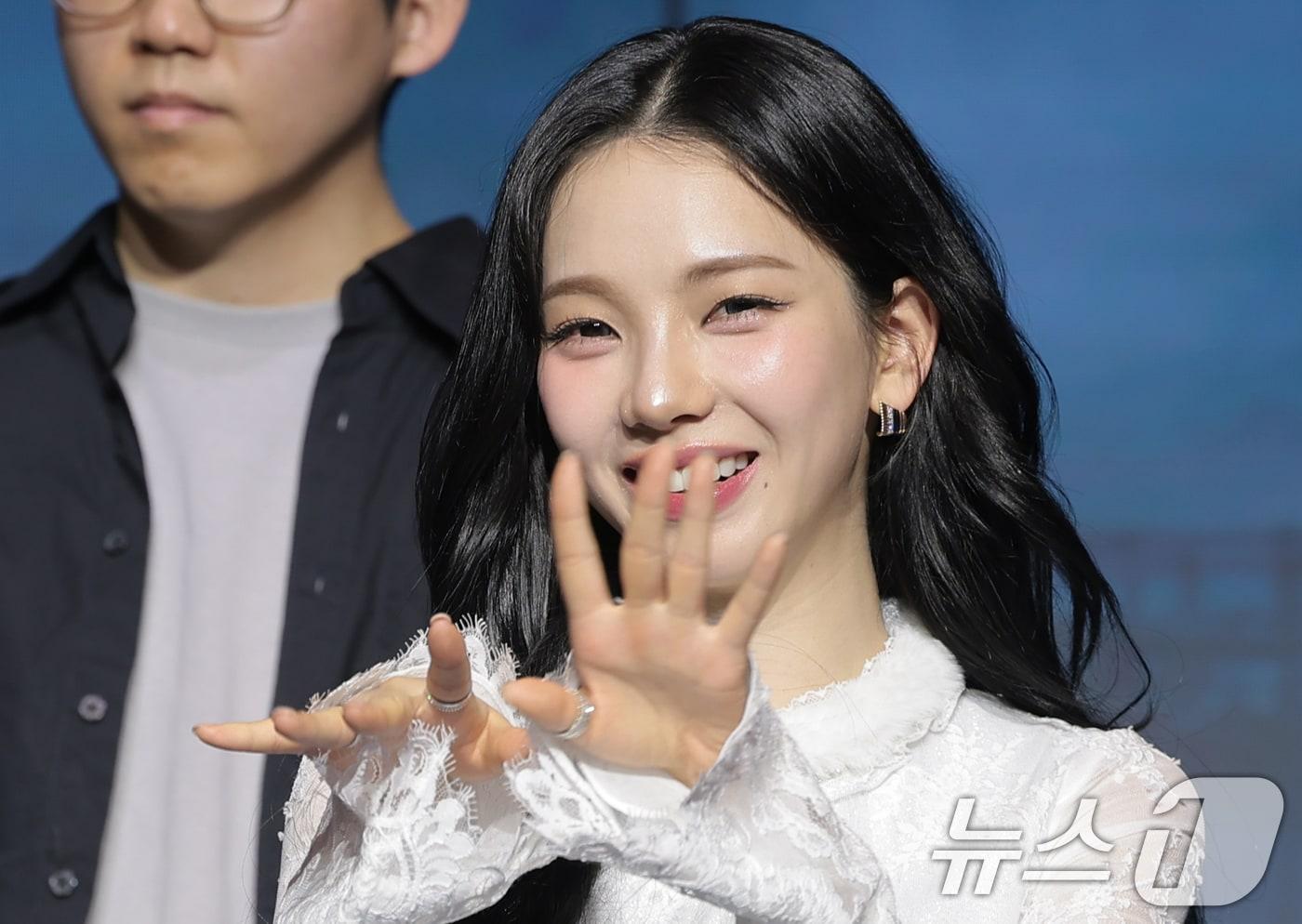 본문 이미지 - 에스파 카리나가 팔색조 매력을 뽐냈다. ⓒ 뉴스1 권현진 기자