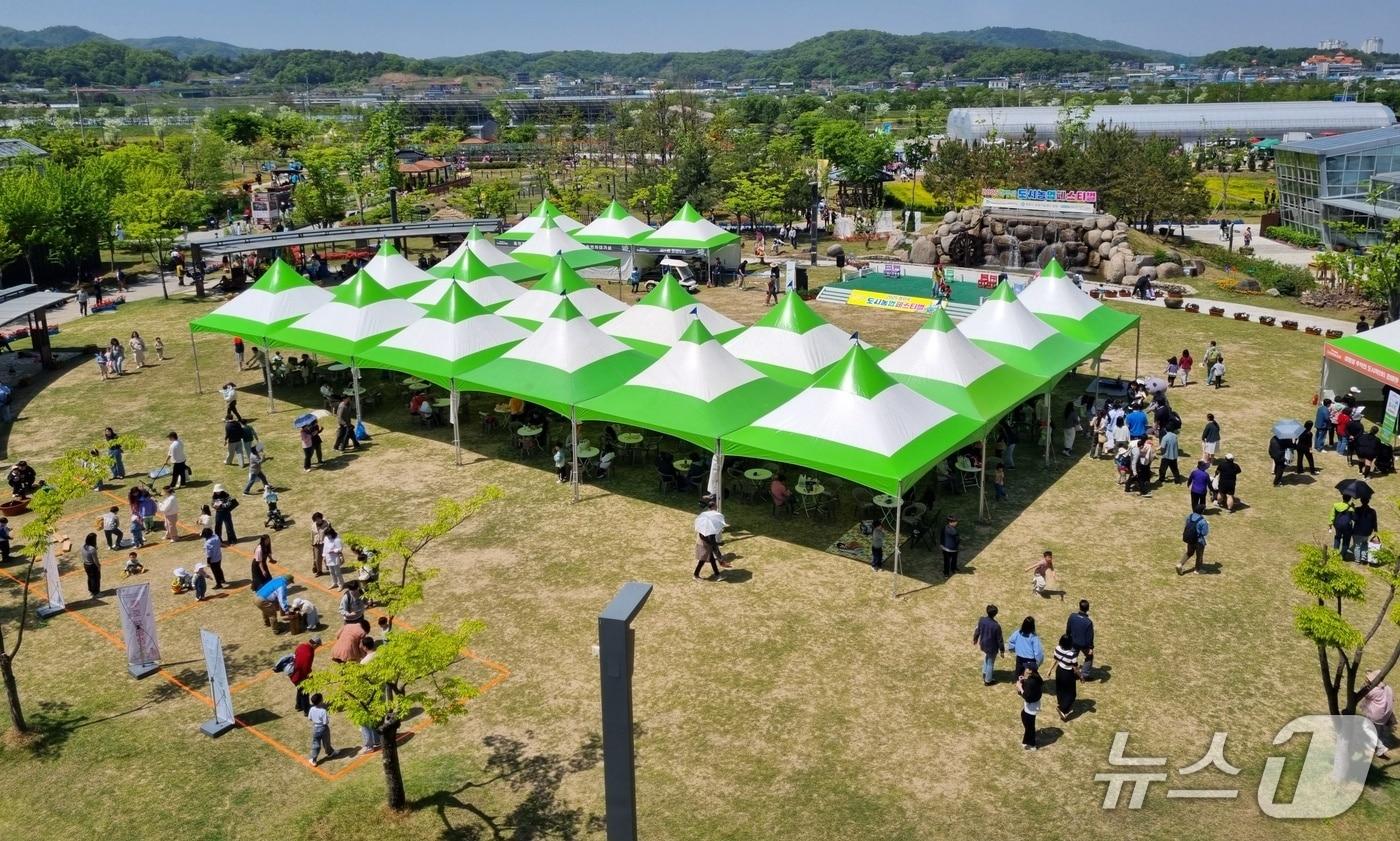 본문 이미지 - 청주시 도시농업페스티벌.(시 제공)/뉴스1