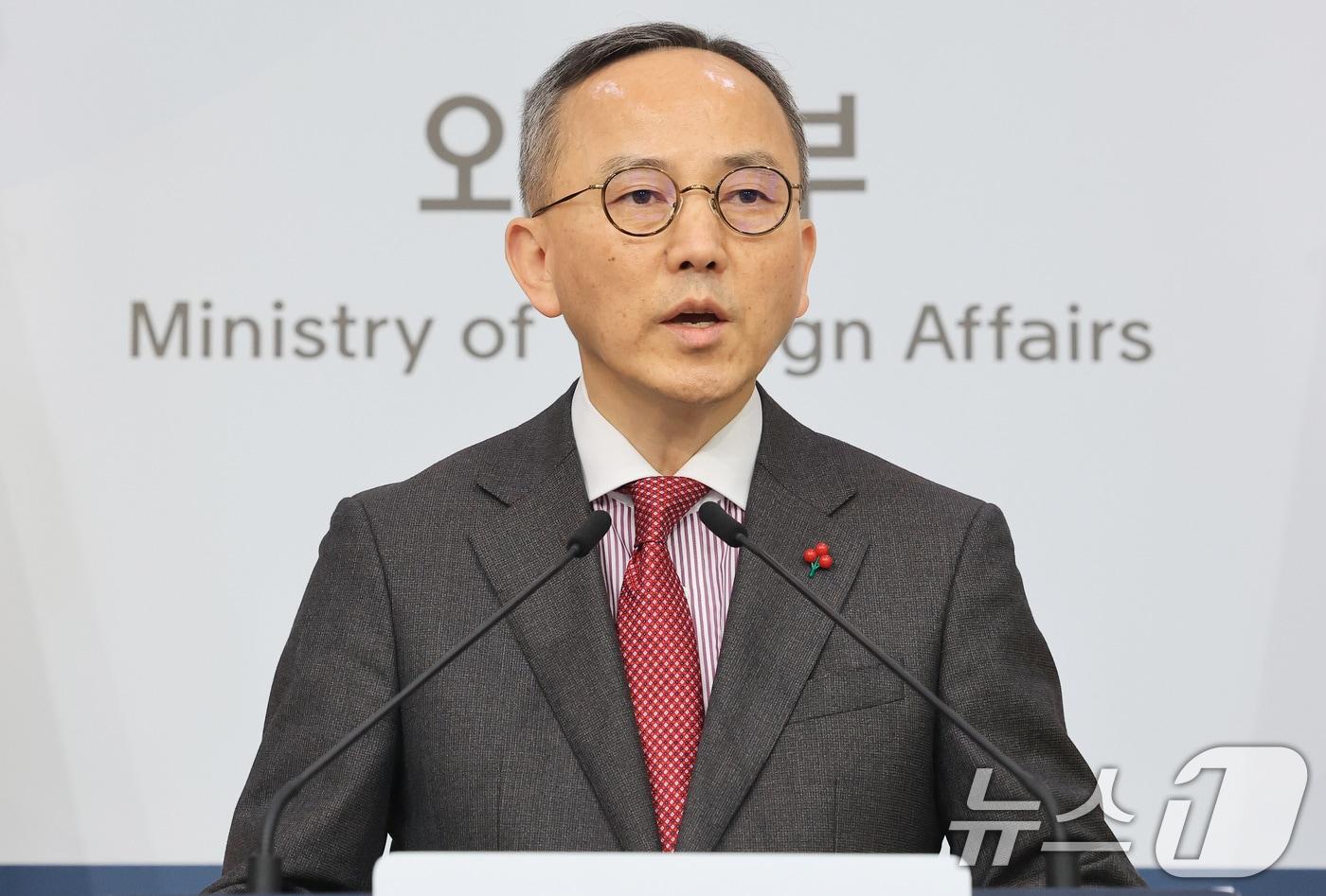 본문 이미지 - 박일 외교부 대변인이 19일 서울 종로구 외교부 청사에서 정례브리핑을 하고 있다. 2026.2.19 ⓒ 뉴스1 임세영 기자