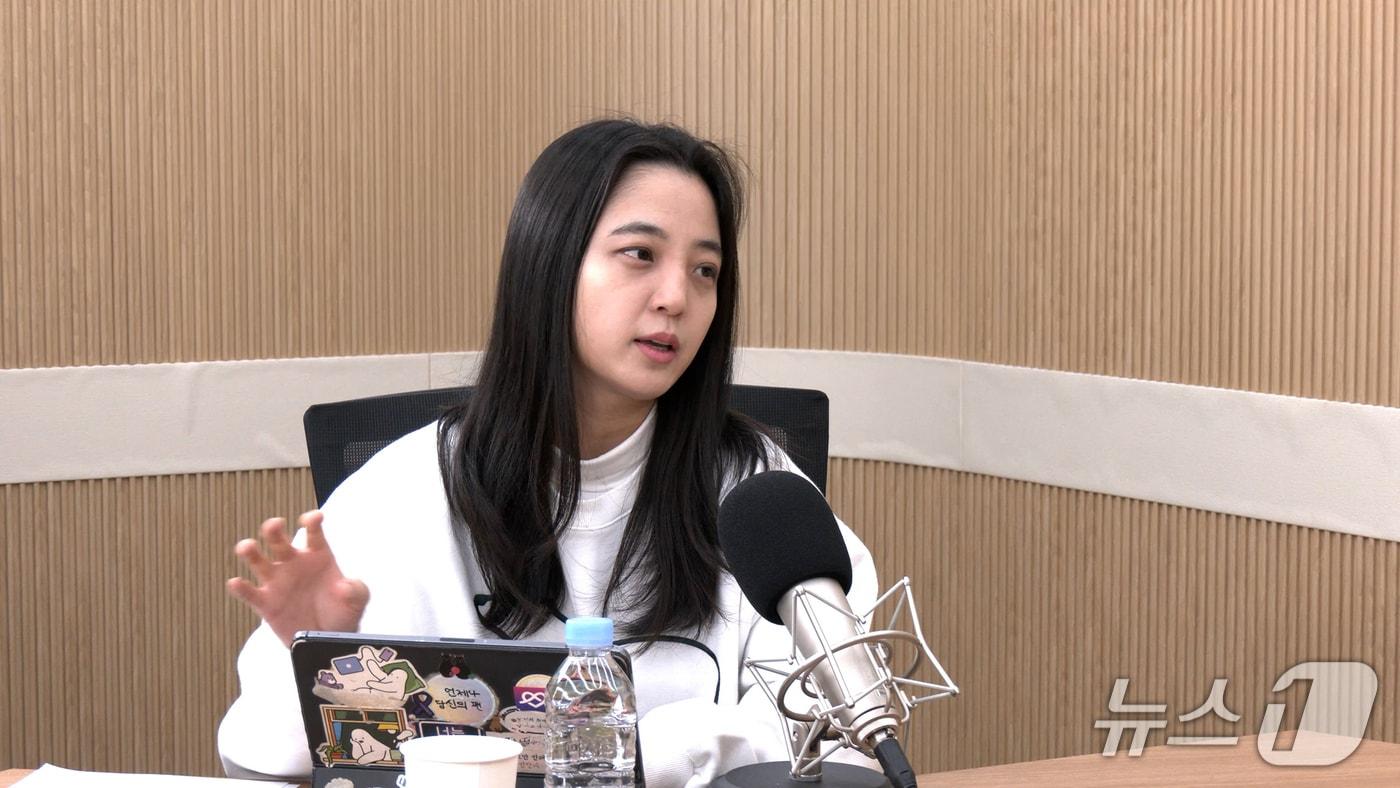 본문 이미지 - 류호정 전 의원이 19일 뉴스1TV '팩트앤뷰'에 출연해 질문에 답하고 있다.(뉴스1TV '팩트앤뷰' 캡처)