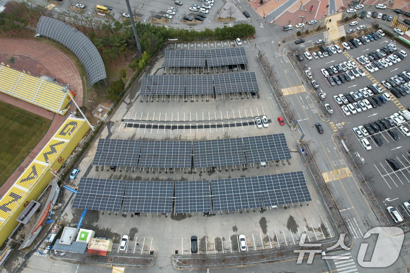 본문 이미지 - 태양광 자료사진. (광주광역시 제공. 재판매 및 DB 금지) 2026.2.2/뉴스1 