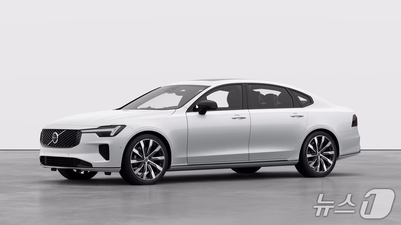 본문 이미지 - 볼보 S90 B5 울트라(볼보자동차코리아 제공)