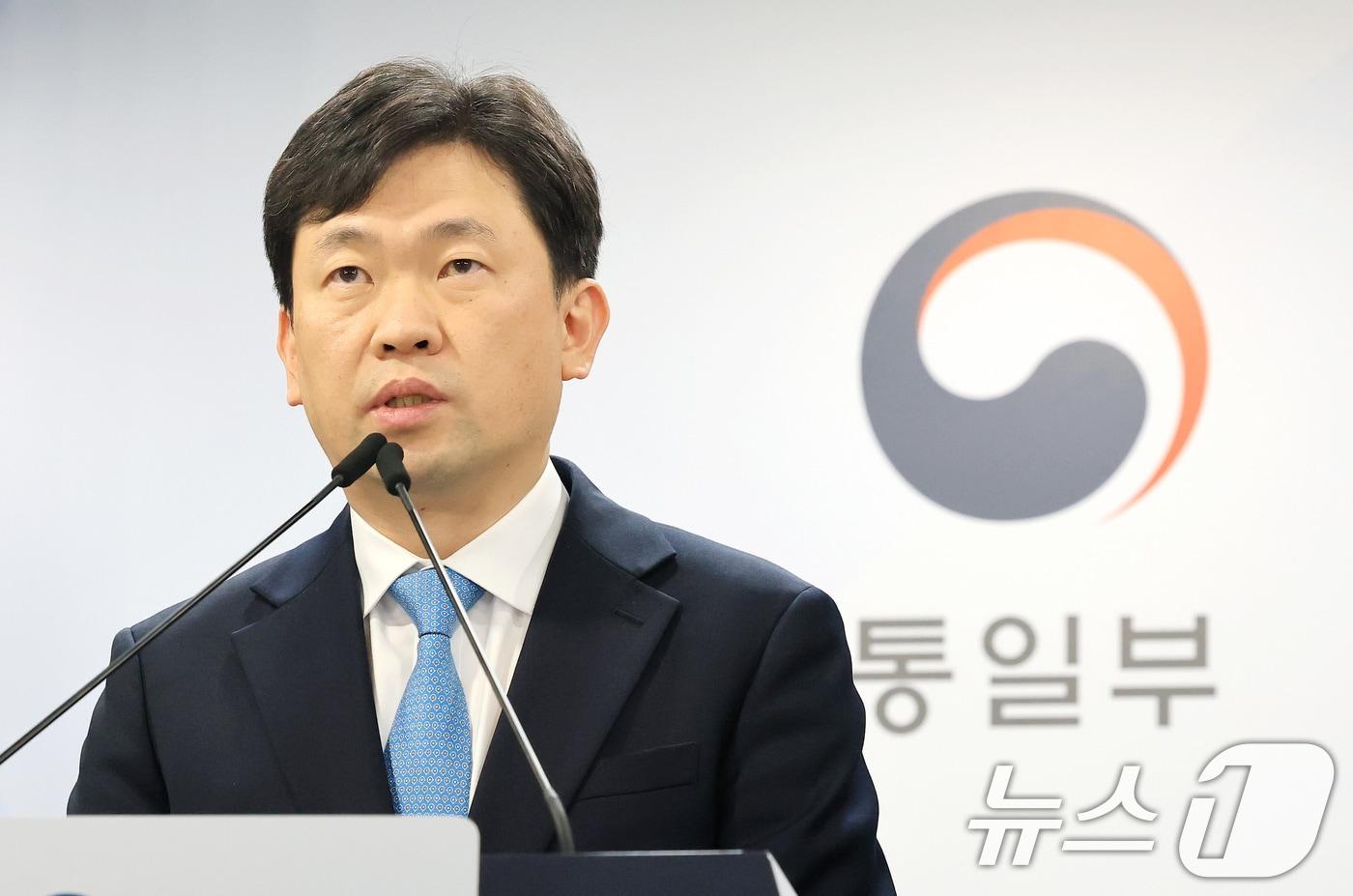 본문 이미지 - 윤민호 통일부 대변인이 2일 서울 종로구 정부서울청사에서 정례 브리핑을 하고 있다. 2026.2.2/뉴스1 ⓒ News1 임세영 기자