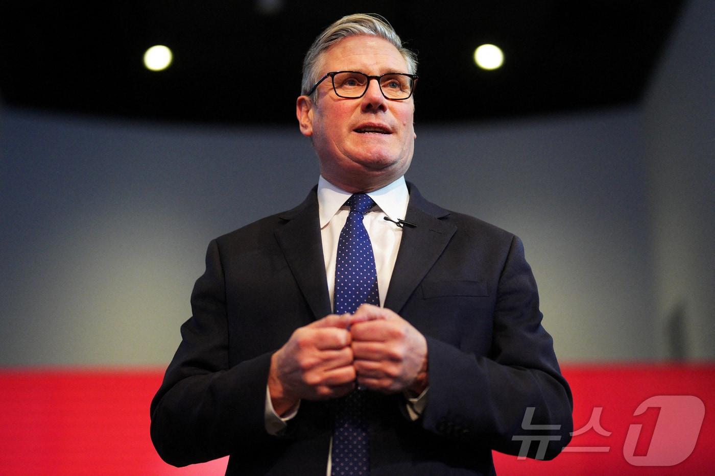 본문 이미지 - 키어 스타머 영국 총리가 1월 30일(현지시간) 중국 상하이 영국 하우스 리셉션에서 비즈니스 대표단에게 연설하고 있다. 2026.1.30 ⓒ 로이터=뉴스1 ⓒ News1 김경민 기자