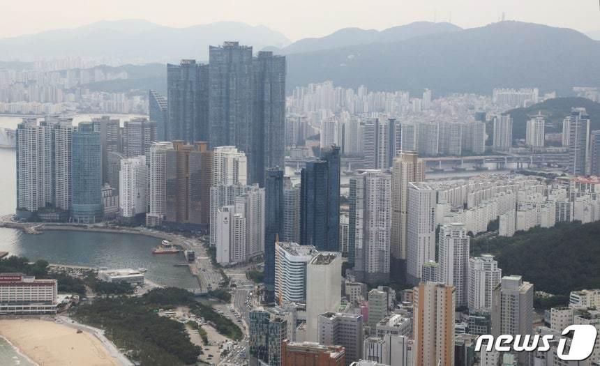 본문 이미지 - 부산 해운대구 아파트 밀집 지역. 2021.6.7뉴스1 ⓒ News1