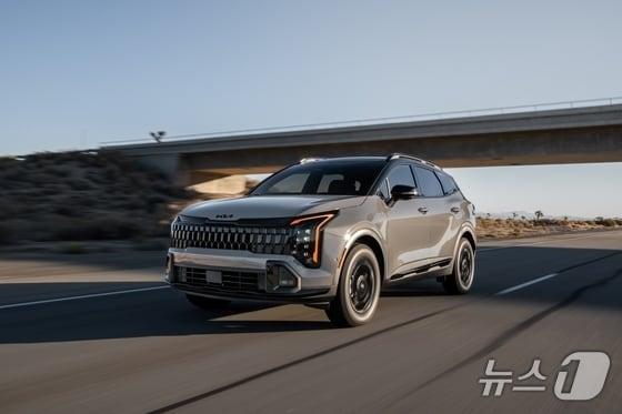 본문 이미지 - 기아 준중형 SUV '스포티지'의 모습(자료사진. 현대차·기아 제공. 재판매 및 DB 금지) 2025.10.31/뉴스1