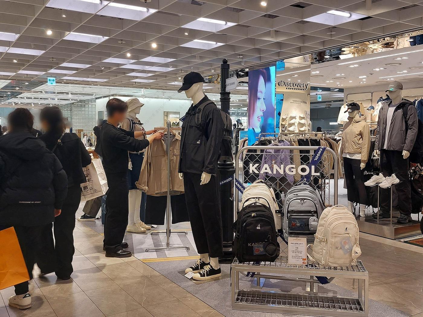 본문 이미지 - 캉골 새학기 팝업스토어. (신세계백화점 제공).