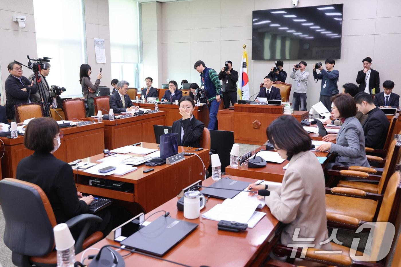 본문 이미지 - 법제사법위원회 법안심사제1소위원회. 2026.2.20 ⓒ 뉴스1 신웅수 기자