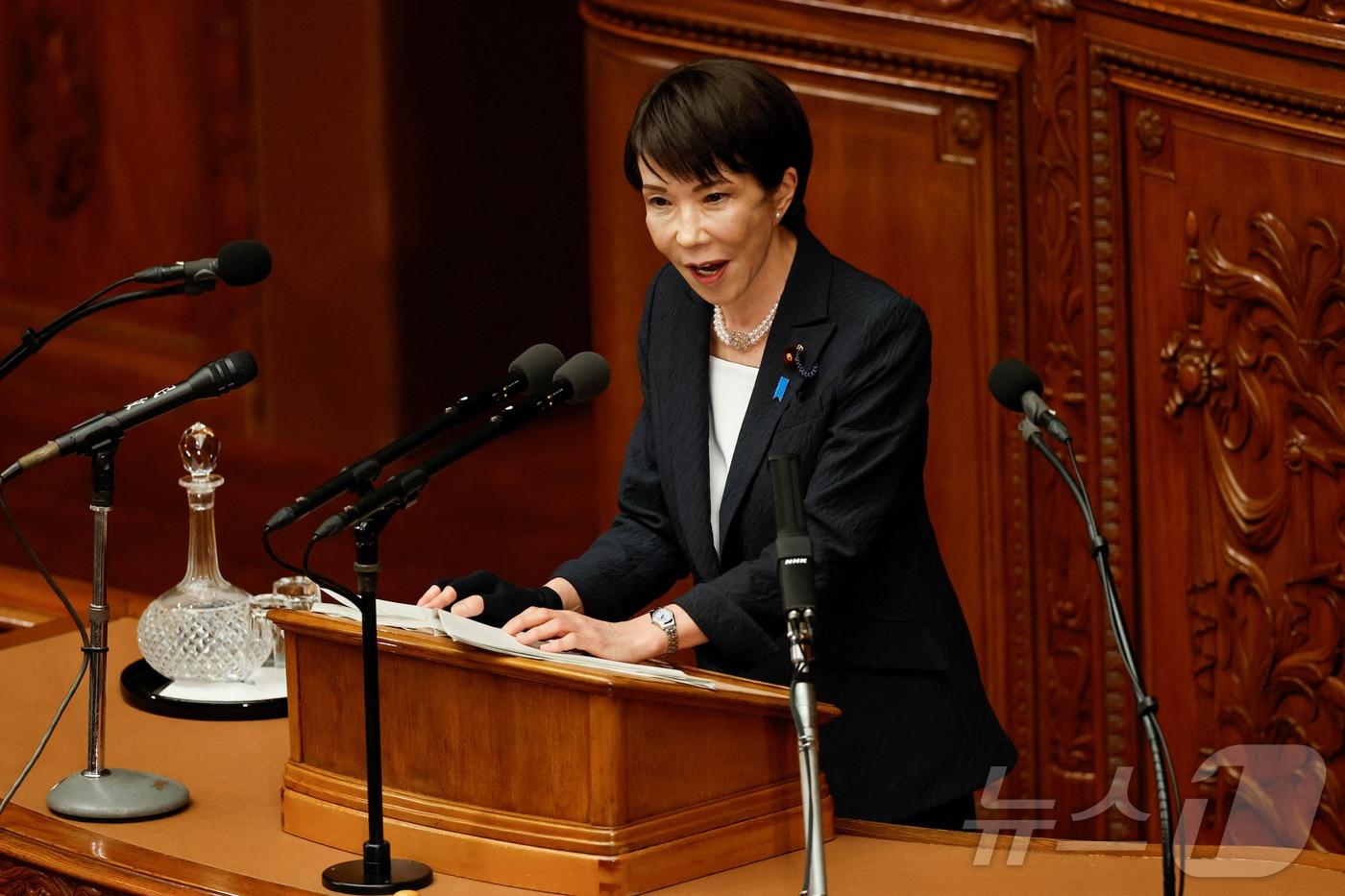 본문 이미지 - 다카이치 사나에 일본 총리가 20일 도쿄 일본 국회에서 정책 연설을 하고 있다. 2026.02.20. ⓒ 로이터=뉴스1