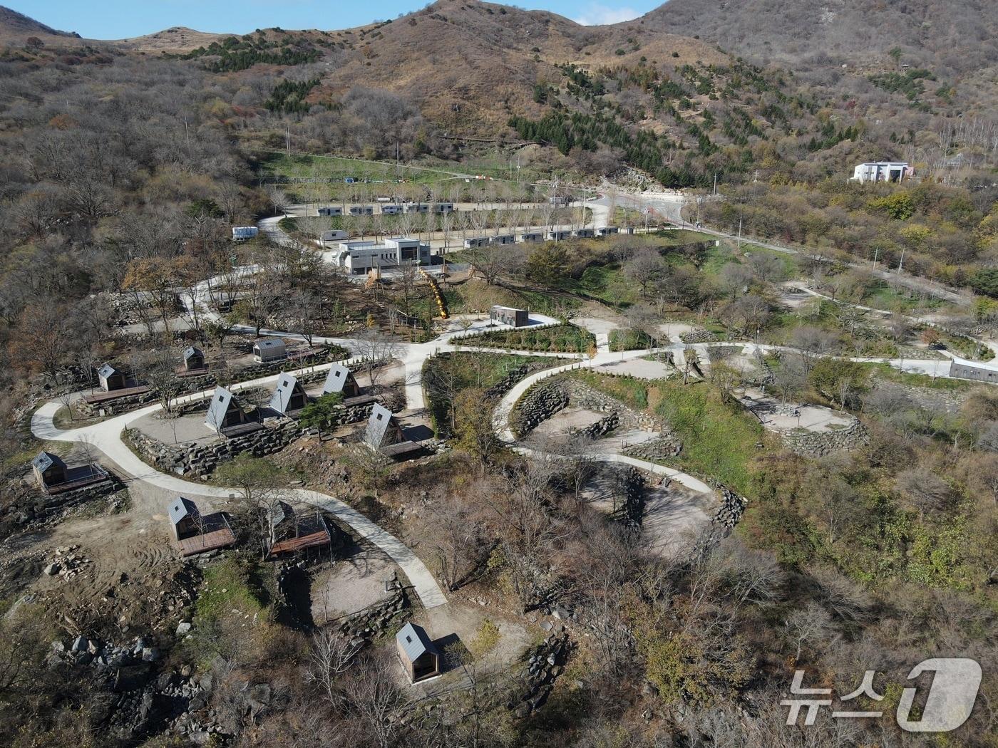 본문 이미지 - 합천군 황매산 숲속야영장 전경(합천군 제공. 재판매 및 DB금지).