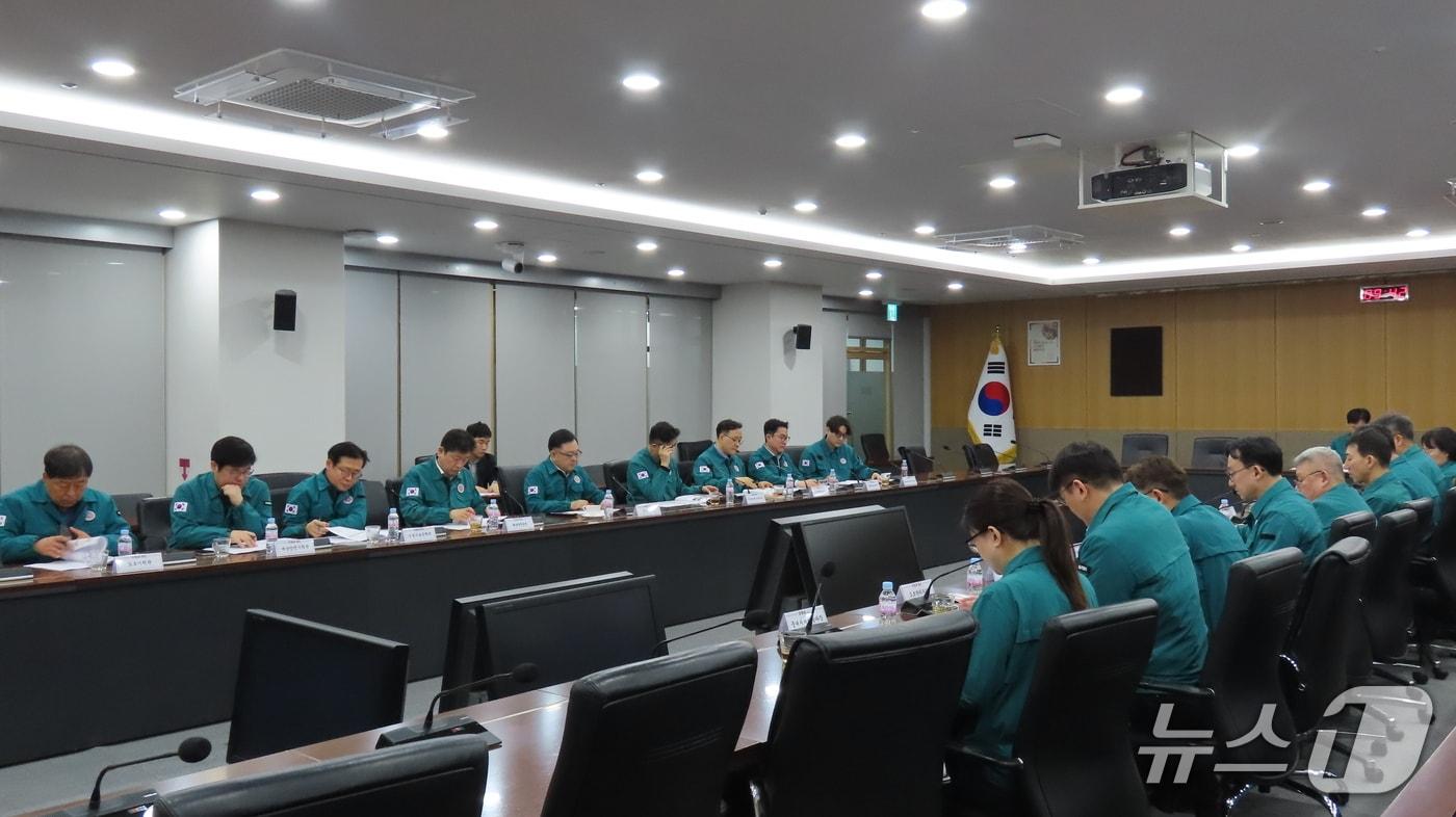 본문 이미지 - 해빙기 취약시설 안전점검 대책회의.(서울시 제공)