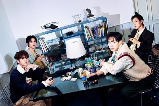 본문 이미지 - 하이라이트/사진제공=어라운드어스