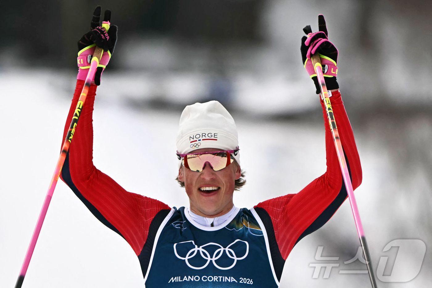 본문 이미지 - 2026 밀라노·코르티나담페초 동계 올림픽 6관왕을 달성한 요한네스 회스플로트 클레보. ⓒ AFP=뉴스1