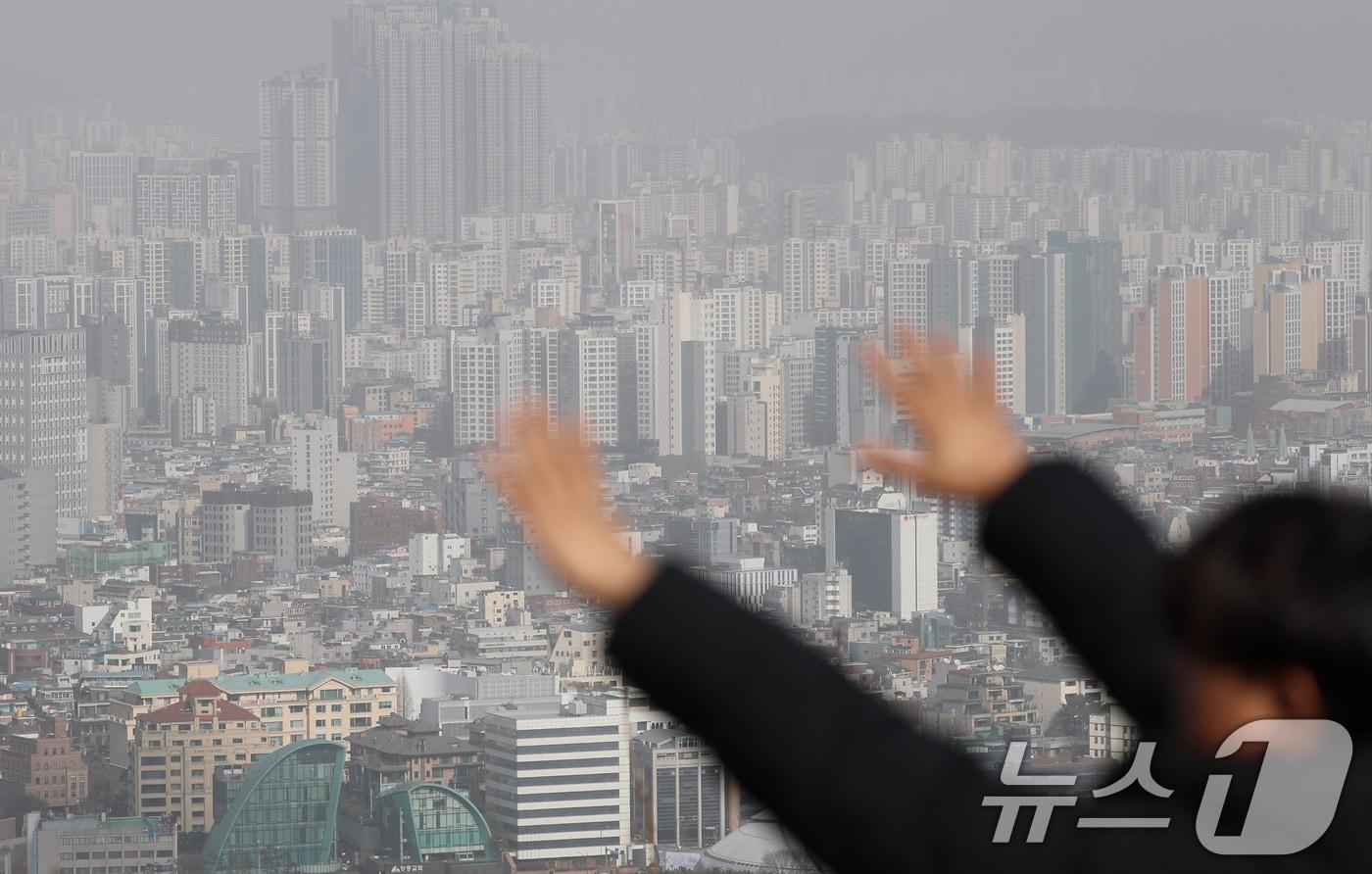본문 이미지 - 서울 중구 남산에서 바라본 서울 아파트단지 모습. (자료사진) ⓒ 뉴스1 오대일 기자