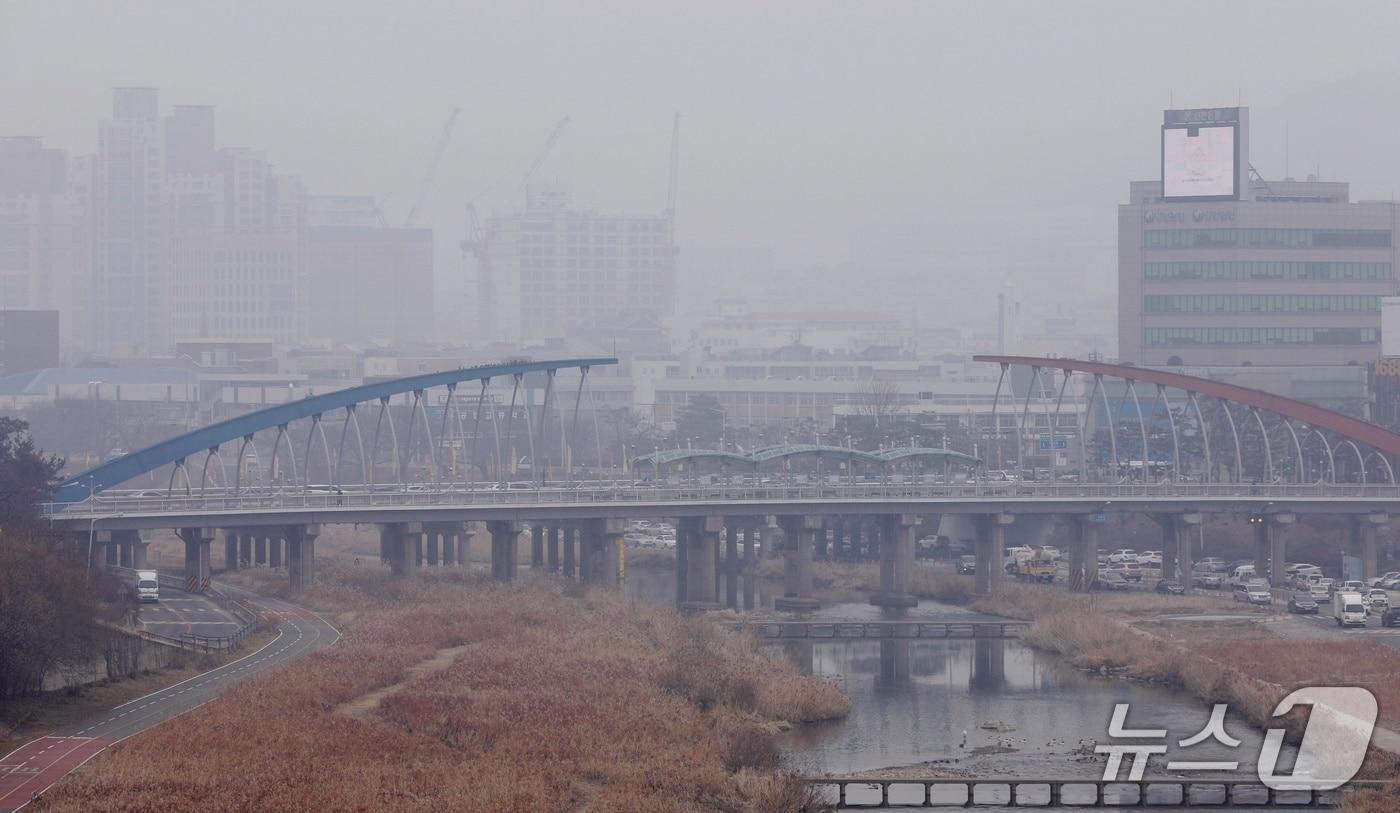 본문 이미지 - 미세먼지 경보 발령된 청주./뉴스1 