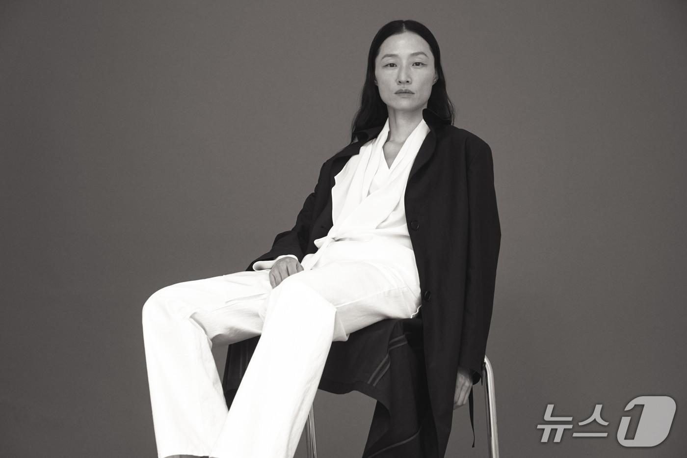 본문 이미지 - 델라라나의 2026 봄여름 시즌 컬렉션(신세계인터내셔날 제공)