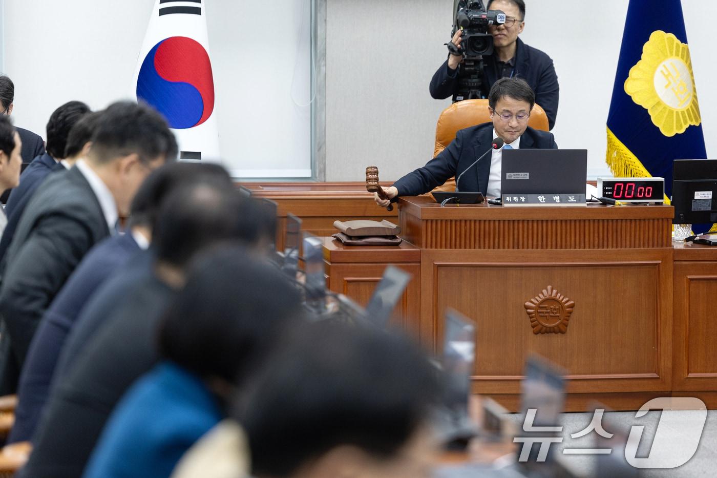 본문 이미지 - 더불어민주당 소속 한병도 국회 운영위원장. ⓒ 뉴스1 이승배 기자
