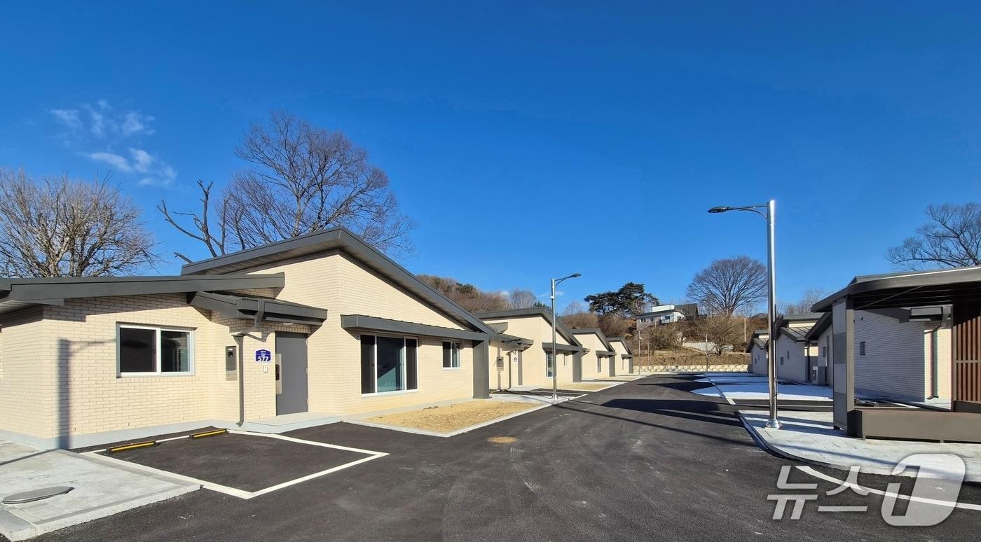 본문 이미지 - 충북 괴산군 소수면에 건립한 귀농귀촌 보금자리 임대주택.(괴산군 제공, 재판매 및 DB금지)/뉴스1