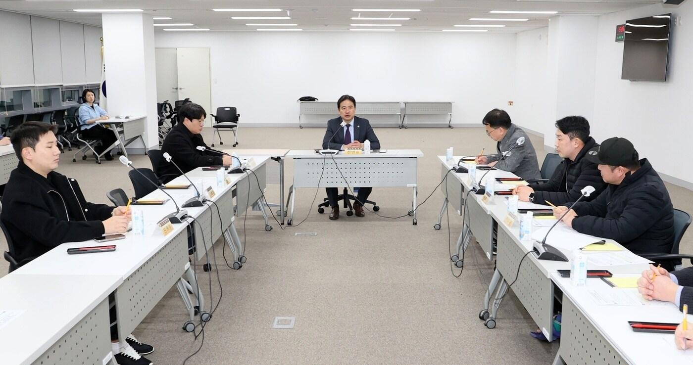 본문 이미지 - '청년수산인연합회 활성화 연구모임' 1차 회의 모습.(도회 제공. 재판매 및 DB금지)/뉴스1