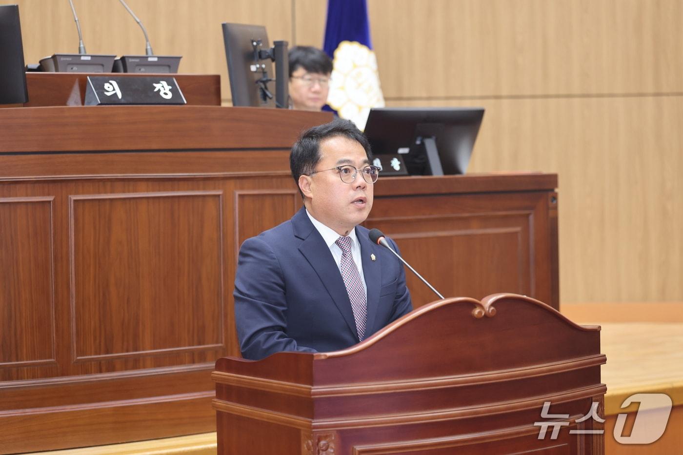 본문 이미지 - 24일 성제홍 보은군의원이 임시회서 5분 자유발언을 하고 있다.(보은군의회 제공. 재판매 및 DB금지) /뉴스1 