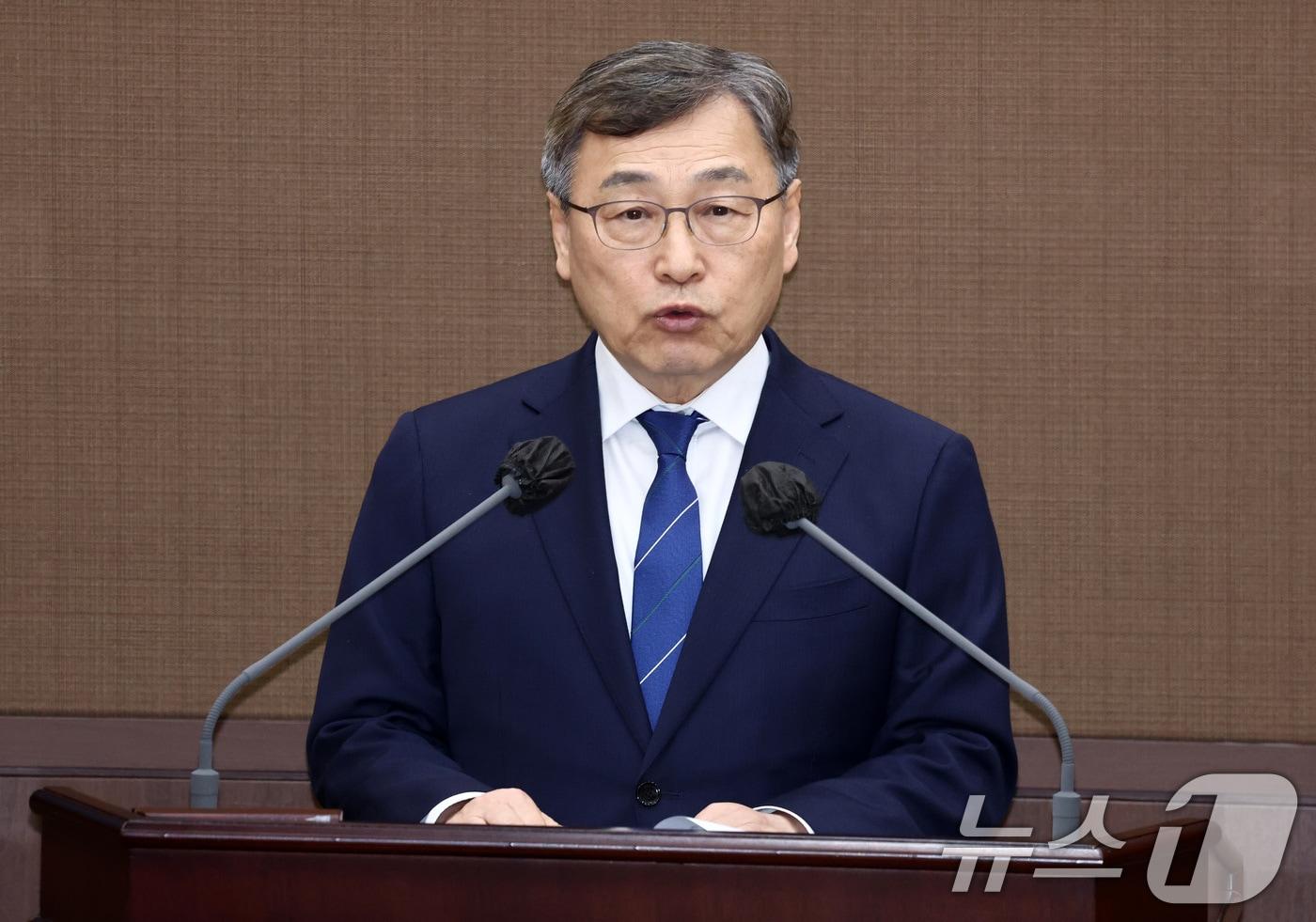 본문 이미지 - 정근식 서울시교육감이 24일 오후 서울 중구 서울시의회에서 열린 334회 임시회 개회식에서 인사말을 하고 있다. 2026.2.24 ⓒ 뉴스1 최지환 기자