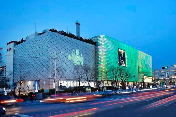 본문 이미지 - 서울 갤러리아명품관 웨스트(WEST) 전경(한화갤러리아 제공)