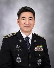 본문 이미지 - 최규철 서울동부구치소장. 