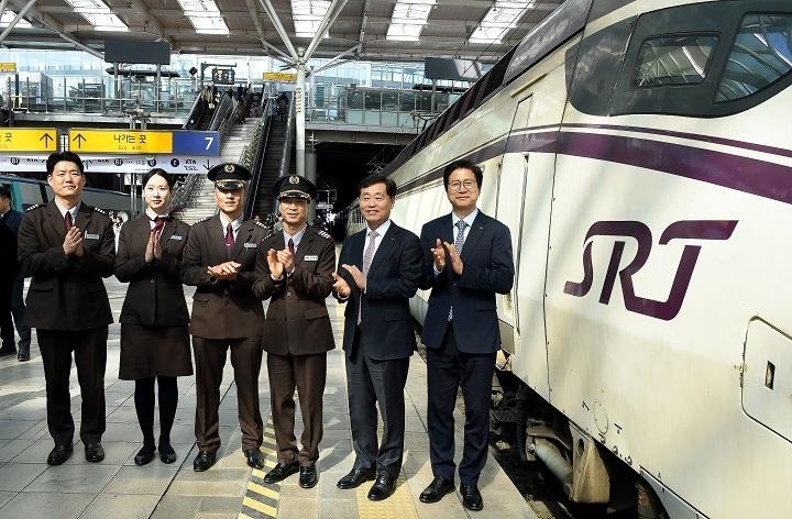 본문 이미지 - SRT 서울역 교차운행 점검 모습.(SR 제공)뉴스1ⓒ news1