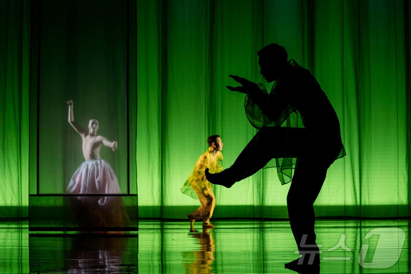 본문 이미지 - 국립무용단 몽유도원무 (ACC재단 제공. 재판매 및 DB금지) ⓒ 뉴스1 