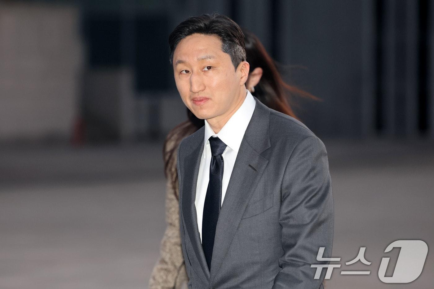 본문 이미지 - 정기선 HD현대 회장이 25일 오후 서울 서초구 예술의전당 콘서트홀에서 열린 아산 정주영 서거 25주기 추모 음악회에 참석하고 있다. 2026.2.25 ⓒ 뉴스1 이광호 기자