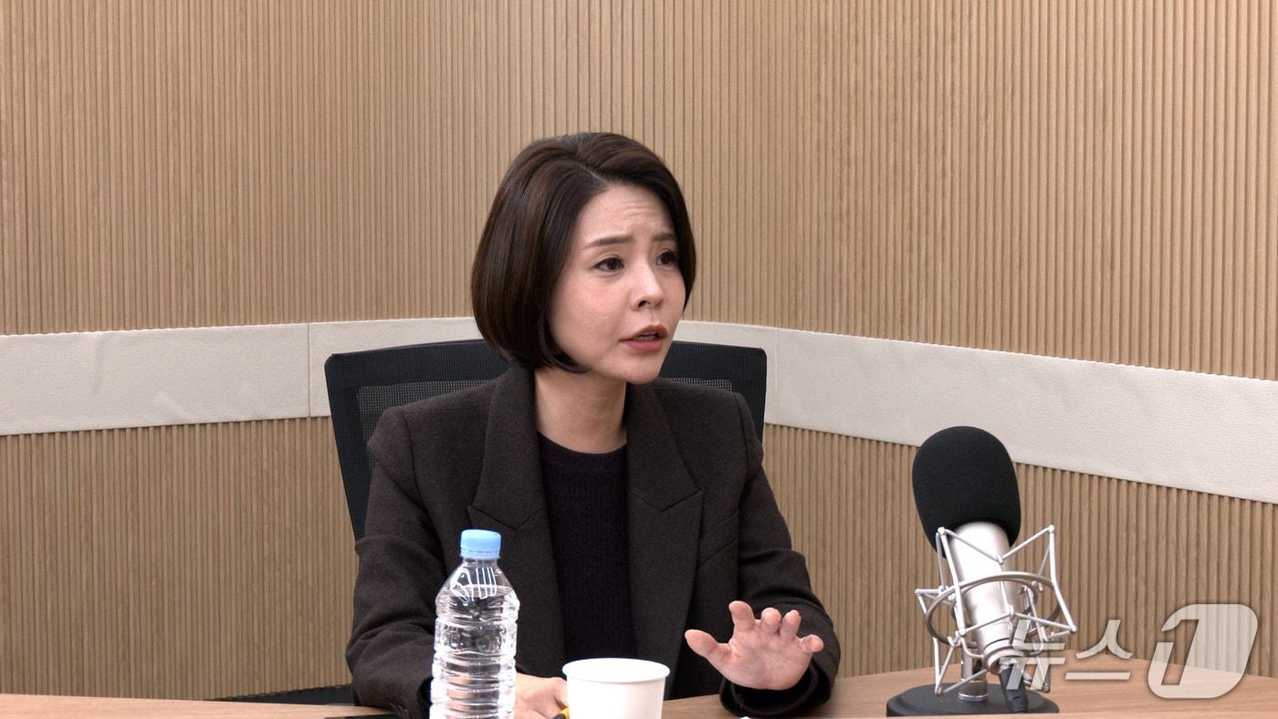 본문 이미지 - 함인경 국민의힘 대변인이 26일 뉴스1TV '팩트앤뷰'에 출연해 질문에 답하고 있다.(뉴스1TV '팩트앤뷰' 캡처)