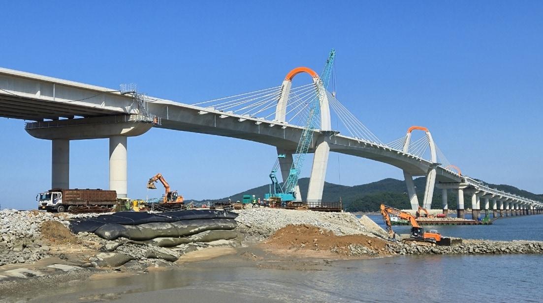 본문 이미지 - 영종~신도 평화도로 교량 건설공사. (인천시 제공.재판매 및 DB금지)