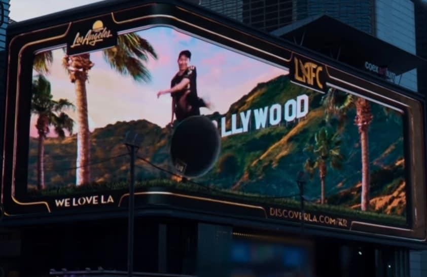 본문 이미지 - 로스앤젤레스관광청 코엑스 케이팝 스퀘어 광고 속 손흥민 선수(LA관광청 제공)