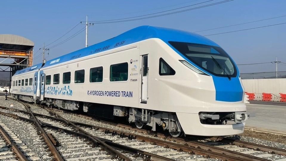 본문 이미지 - 수소열차(한국철도기술연구원 제공).ⓒ 뉴스1