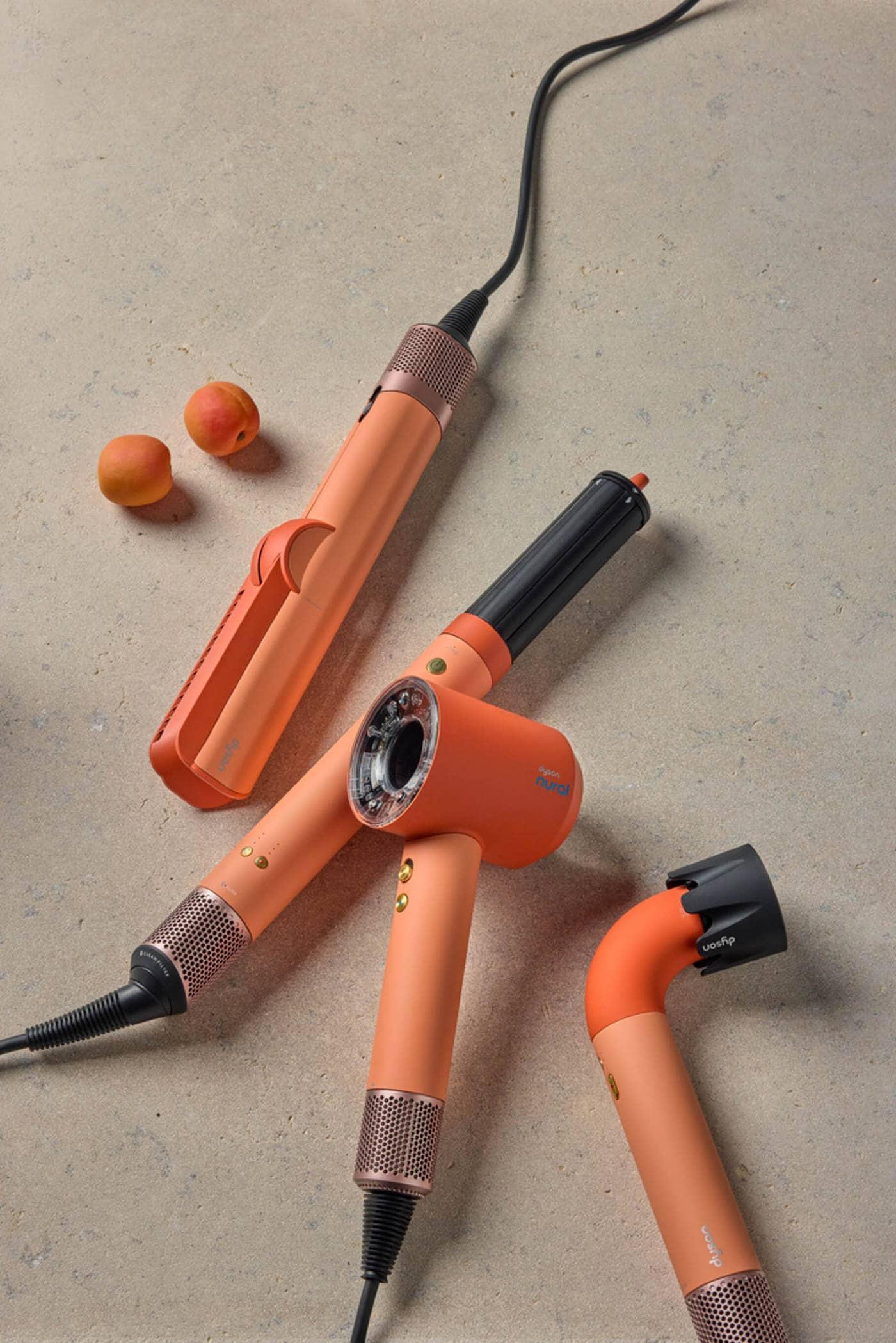 본문 이미지 - 다이슨 '세라믹 아프리콧 & 토파즈' 한정판 기프트 에디션.