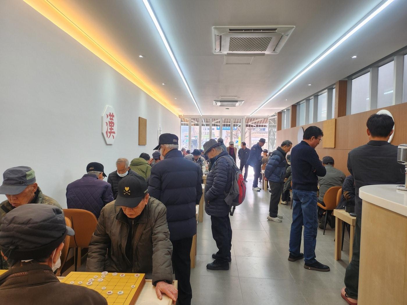 본문 이미지 - 탑골 어르신 문화놀이터 내부(종로구 제공)