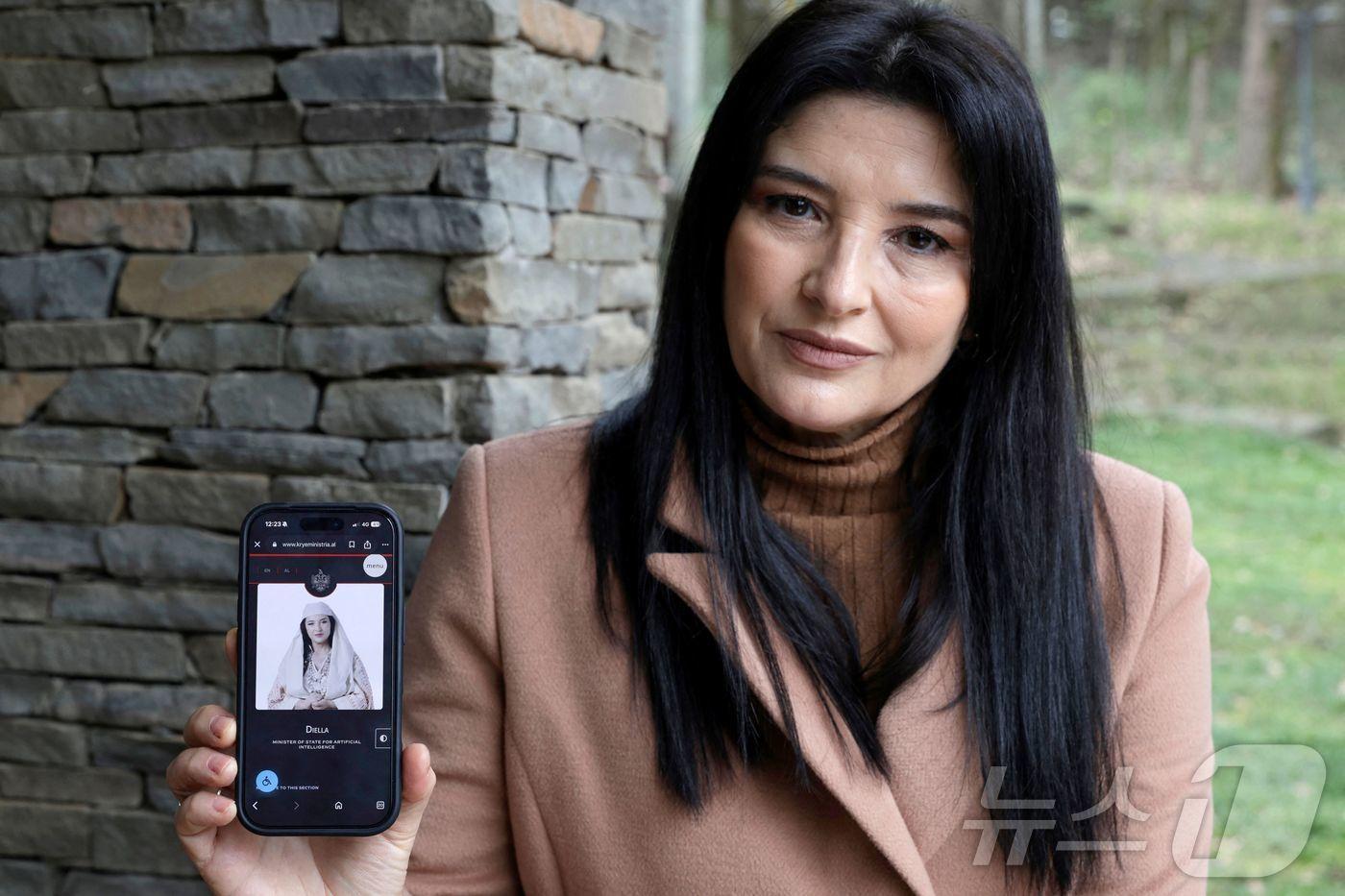 본문 이미지 - 알바니아 배우 아닐라 비샤 ⓒ AFP=뉴스1