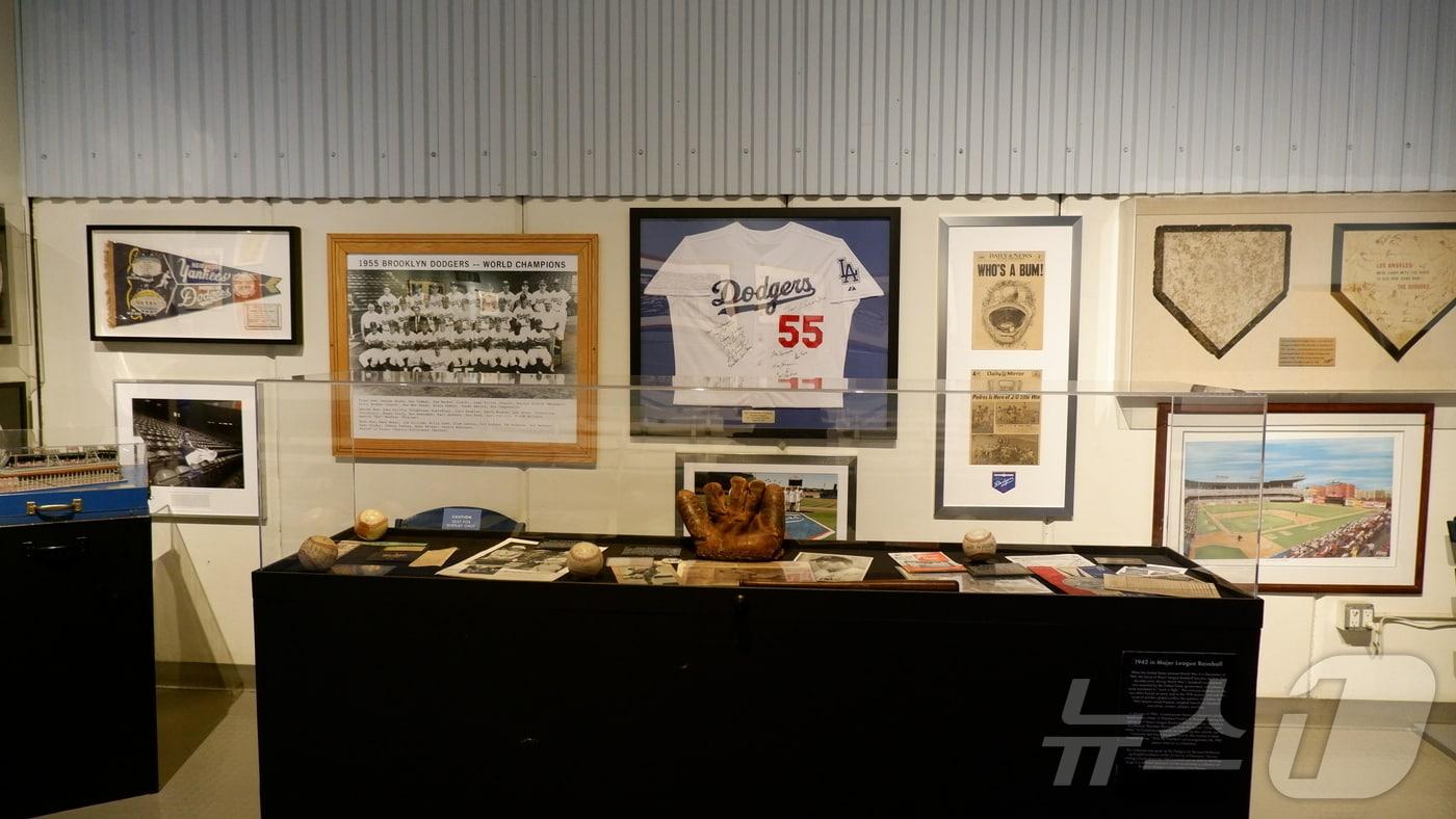 과거 레전드 선수들의 소장품이 전시돼 있다. ⓒ 뉴스1 윤슬빈 관광전문기자