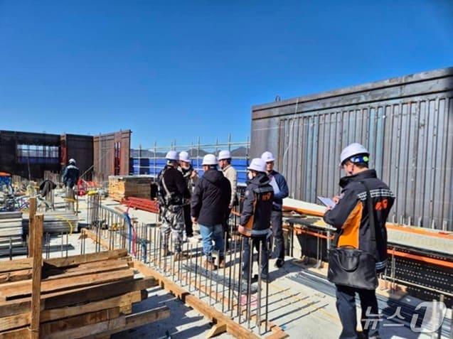 본문 이미지 - 강원특별자치도 소방본부, 소방공사 감리현장 대상 위반행위 불시 단속.(도소방본부 제공, 재판매 및 DB금지)