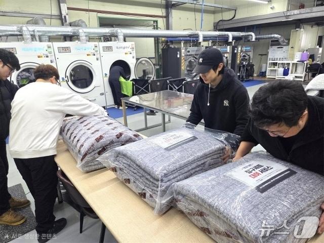 본문 이미지 - 전주덕진지역자활센터가 오는 3월부터 관내 장례식장을 대상으로 한 세탁서비스를 본격 운영한다.(덕진지역자활센터 제공, 재판매 및 DB 금지)/뉴스1