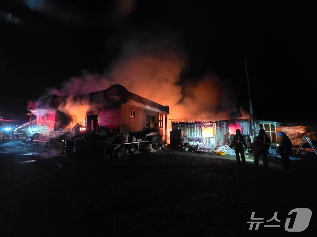 본문 이미지 - 화재 현장. (경기도소방재난본부 제공. 재판매 및DB 금지) 2026.2.28/뉴스1